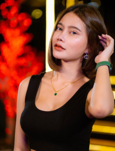 น้ำแข็ง ทิพสุวรรณ 3