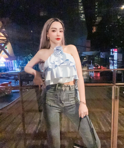 นิวนิว เอวเด้ง 16 นิวนิว เอวเด้ง เซ็กซี่