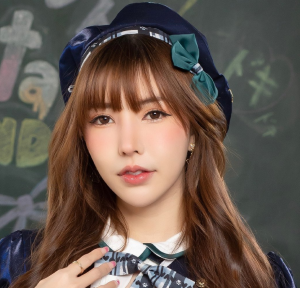 แชมป์ เอมมิฏาภ์ habita