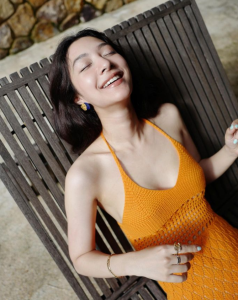 มิว นิษฐา 18+