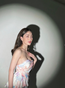 มีนา ริณา 18+