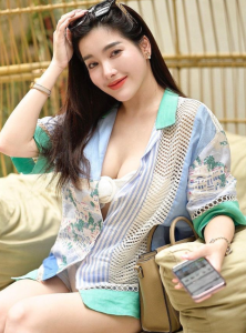 ใบเฟิร์น กุลธาดา ไอจี