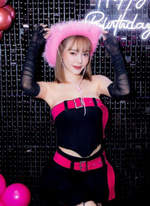 หญิง กนกพร facebook